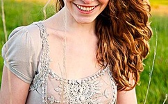 美女裸露洗澡图